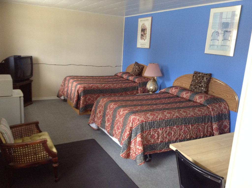 Penny'S Motel Thornbury Exteriör bild